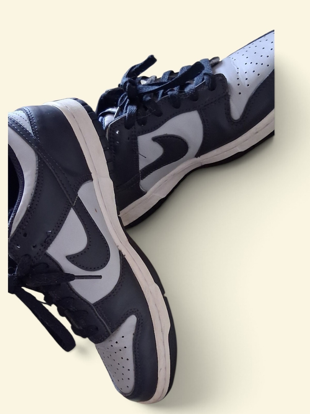 Nike Youth’s Black and White Low-Top Sneakers size 6